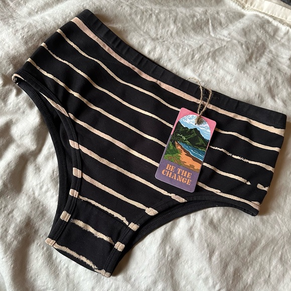 NWT Jungmaven Lines High Waist Brief Size Small - Picture 3 of 8